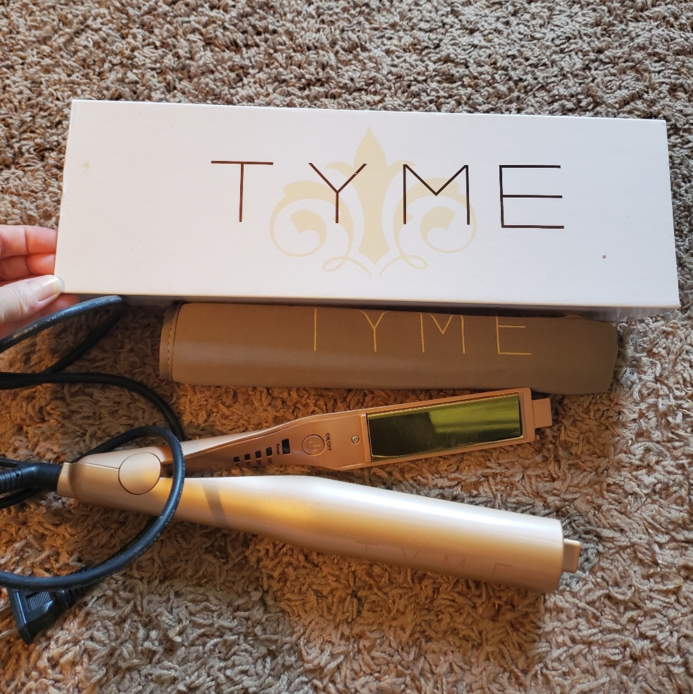 TYME styling iron - Picture 2 of 5